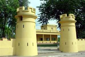 Cuartel Carlos Manuel de Céspedes de Bayamo, hoy  Parque Museo Ñico López