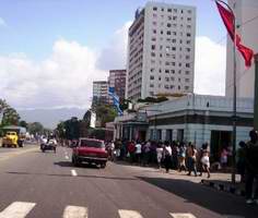 Avenida Garzón en Santiago de Cuba